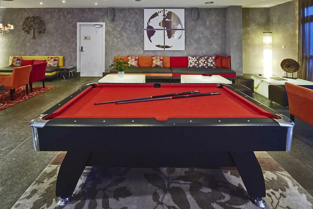 Kyriad Prestige Lyon Est - Saint Priest Eurexpo Hotel And Spa